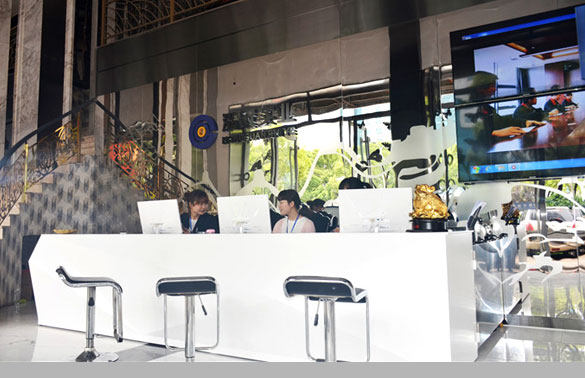 找正規、有實力的廠家進行合作，有技術有保障